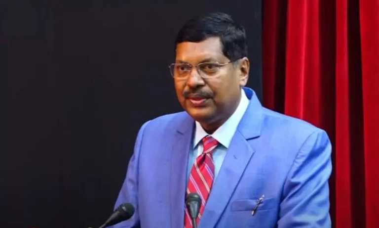 सीजेआई गवई ने महाराष्ट्र प्रोटोकॉल उल्लंघन पर कहा: “तुच्छ मुद्दा है, इसे समाप्त करें – सभी ने खेद व्यक्त किया है”