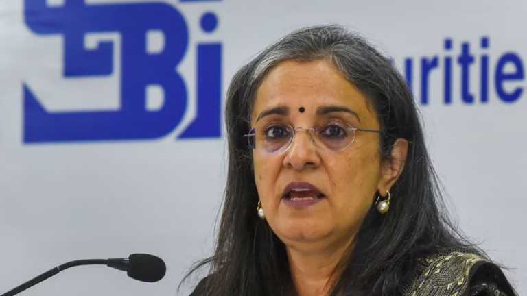 Bombay High Court Halts Special Court's FIR Order Against Ex-SEBI Chief & BSE Officials