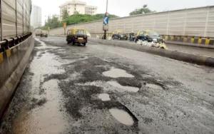 Bombay High Court Slams Civic Apathy, Orders Accountability Over Pothole Deaths and Poor Road Maintenance Across Maharashtra's Municipal Corporations