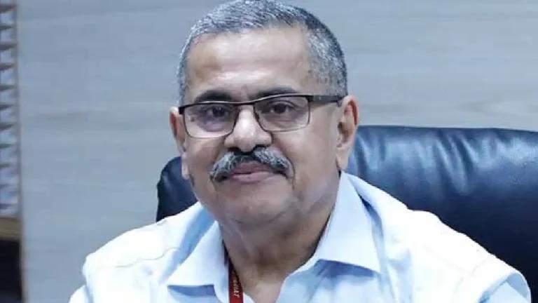 Supreme Court Halts Kerala HC’s Order for CBI Probe Against CM’s Chief Principal Secretary K.M. Abraham in Disproportionate Assets Case