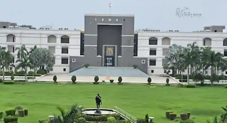 Gujarat High Court Sets Aside Customs Penalty Order, Questions "One-Sided" Reliance on Unexamined Witness Statements in Mitesh Impex Case