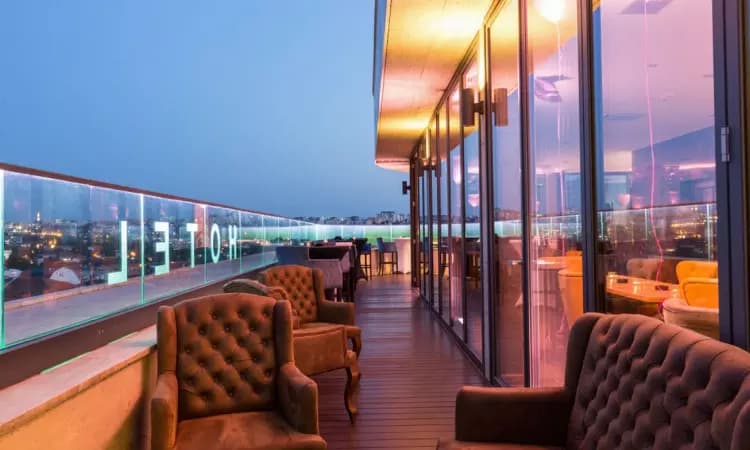 Calcutta High Court Restrains Further Demolition of Rooftop Restaurants, Questions Lack of Prior Notice