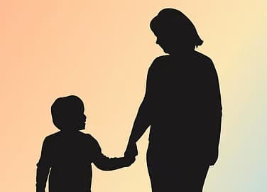 Bombay High Court Takes Suo Motu Action on Long Waiting Time for Child Adoption in India