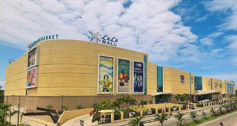 Kerala High Court Upholds Lulu Mall's Right to Charge Parking Fees, Rejects Plea Opposing Customer Parking Charges in Kochi