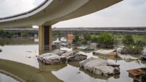 Delhi High Court Orders Demolition of Illegal Slums on Yamuna Floodplains for Environmental Protection