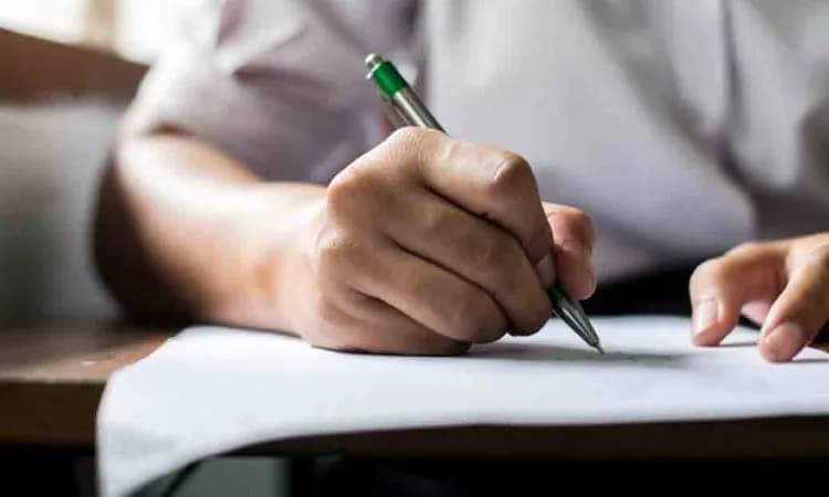 Punjab & Haryana High Court Orders Expert Panel to Re-Evaluate Civil Judge Aspirant's English Answer