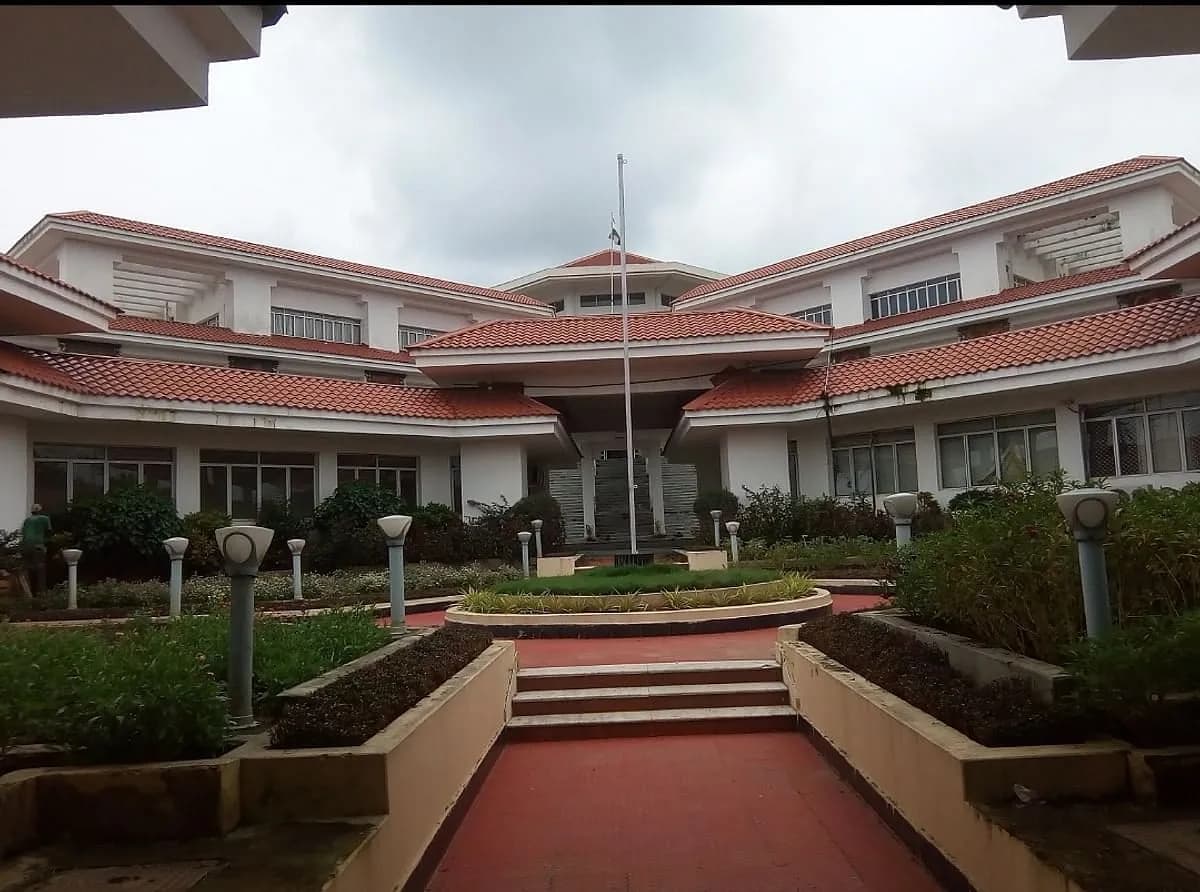 Tripura High Court slams Railways for delay in land compensation, dismisses revision plea with costs