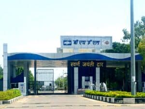 High Court Upholds Compulsory Retirement of BHEL Doctor Who Abandoned Duty
